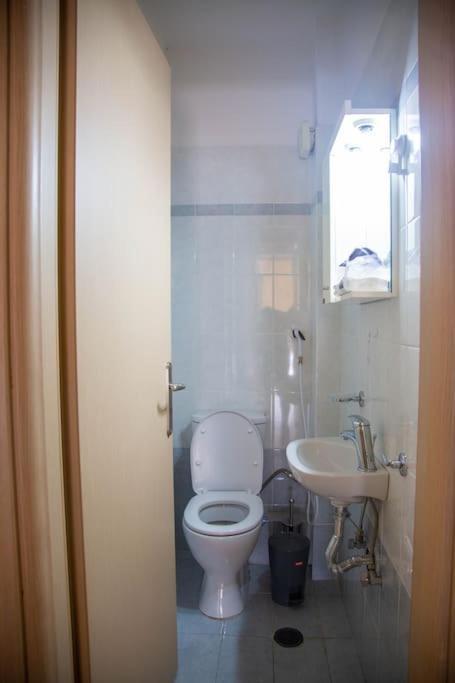 Oasis Great Apartment Атина Екстериор снимка